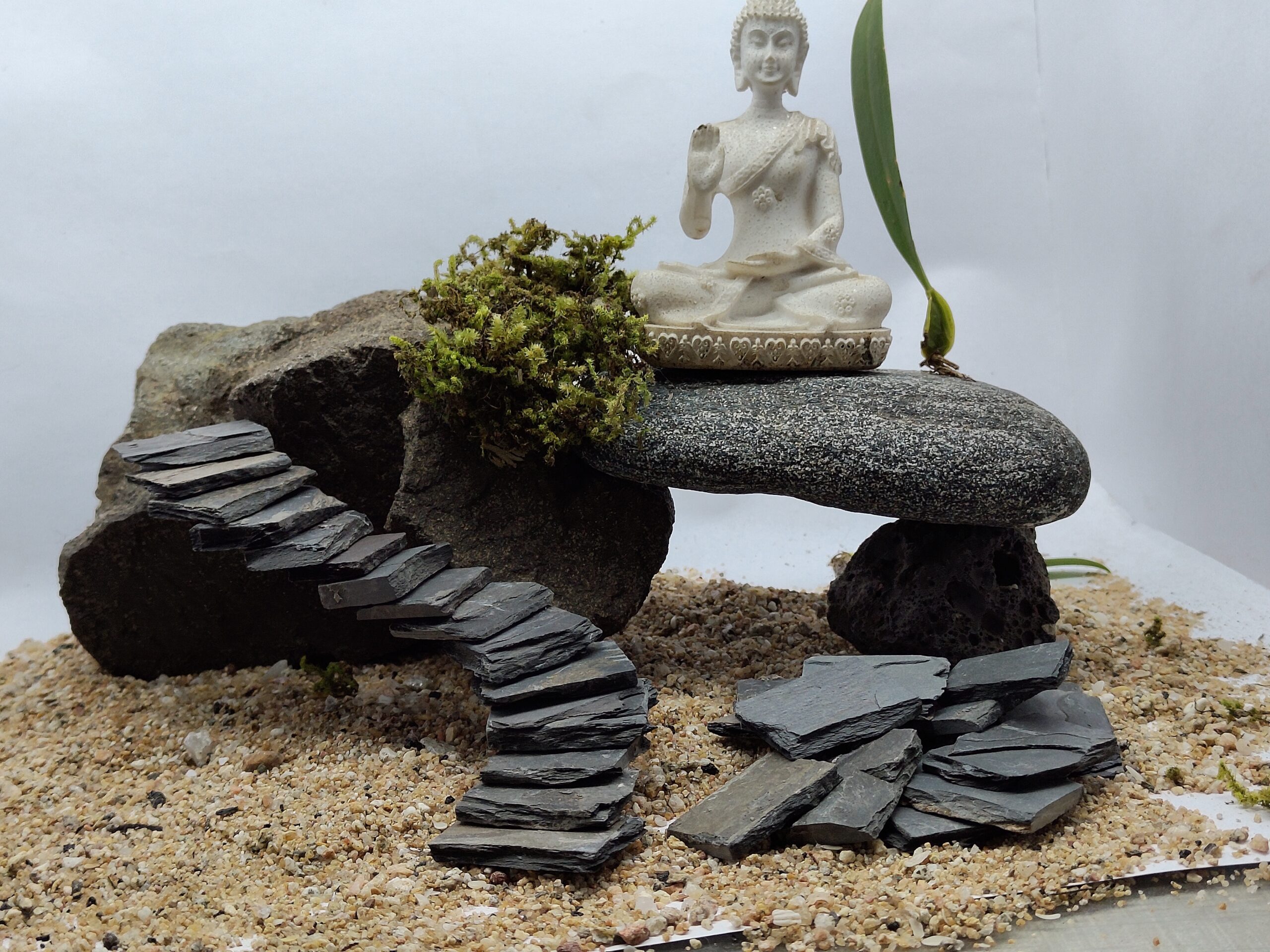 Flat Black Stones loose (10 pcs) - Image 3