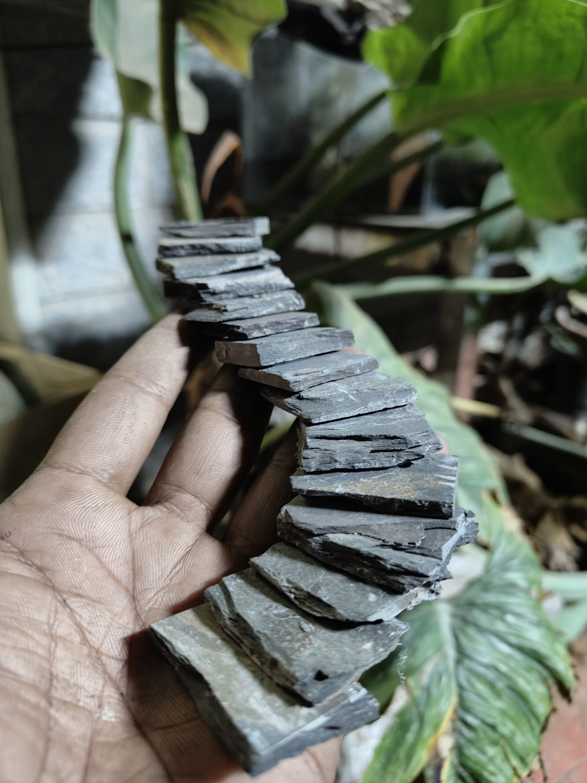 Flat Black Stones loose (10 pcs)